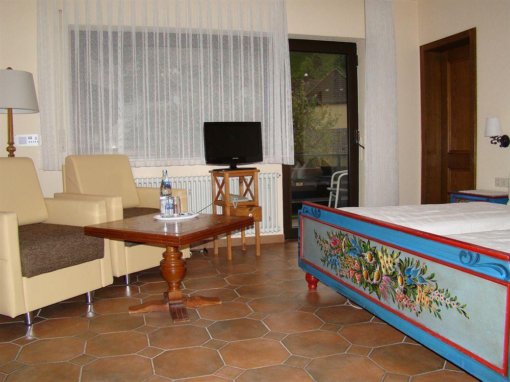 Hotel Hirsch Bad Peterstal-Griesbach Exterior foto